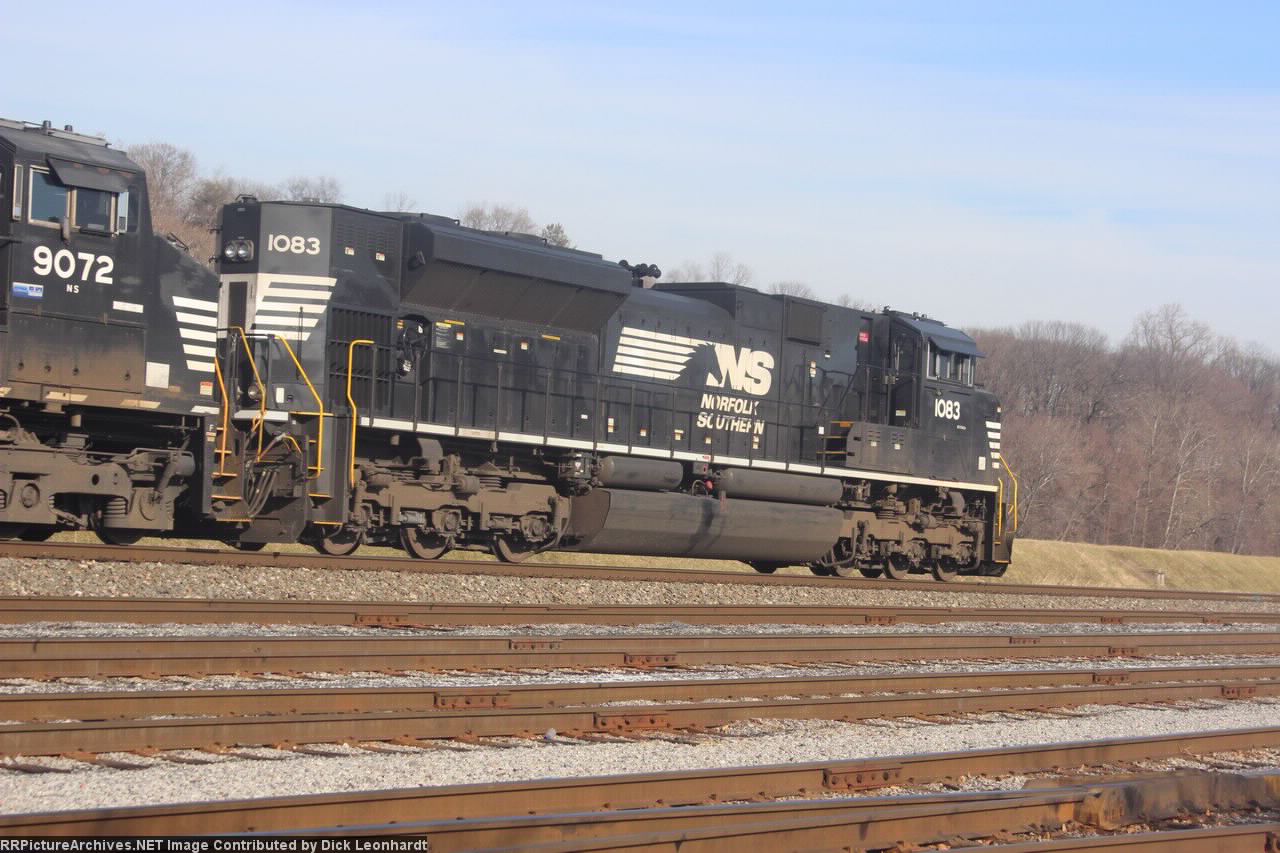 NS 1083