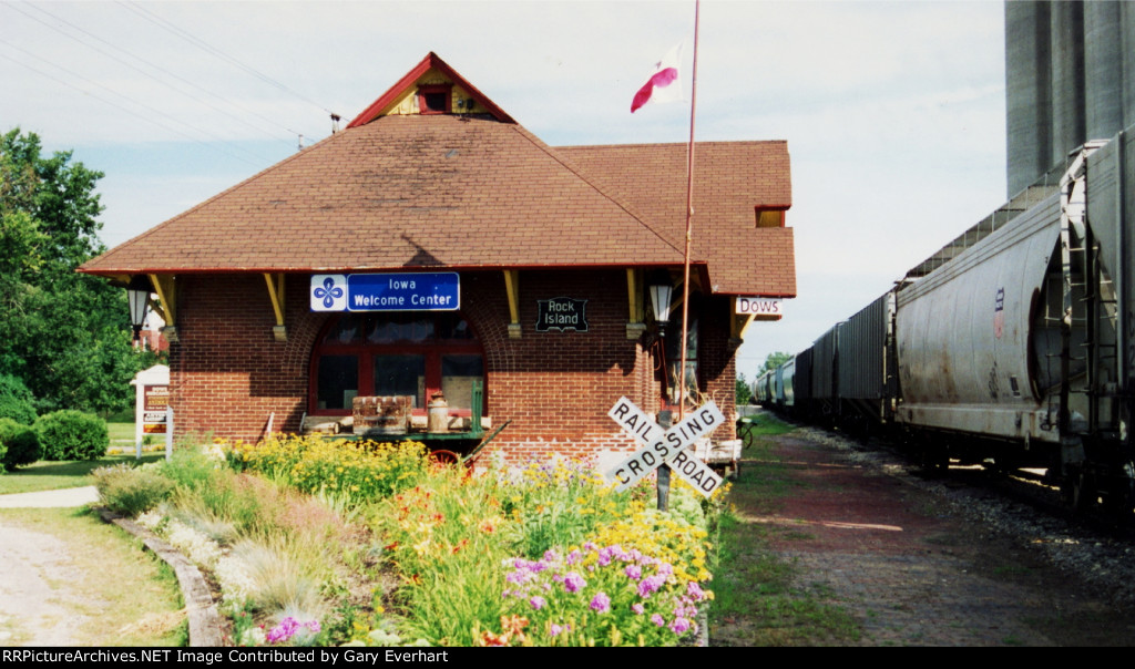 Former Rock Island Depot - Dows, IA