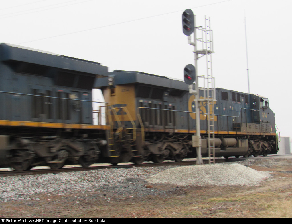 CSX 814 & CSX 711 crossing Main Street heading South