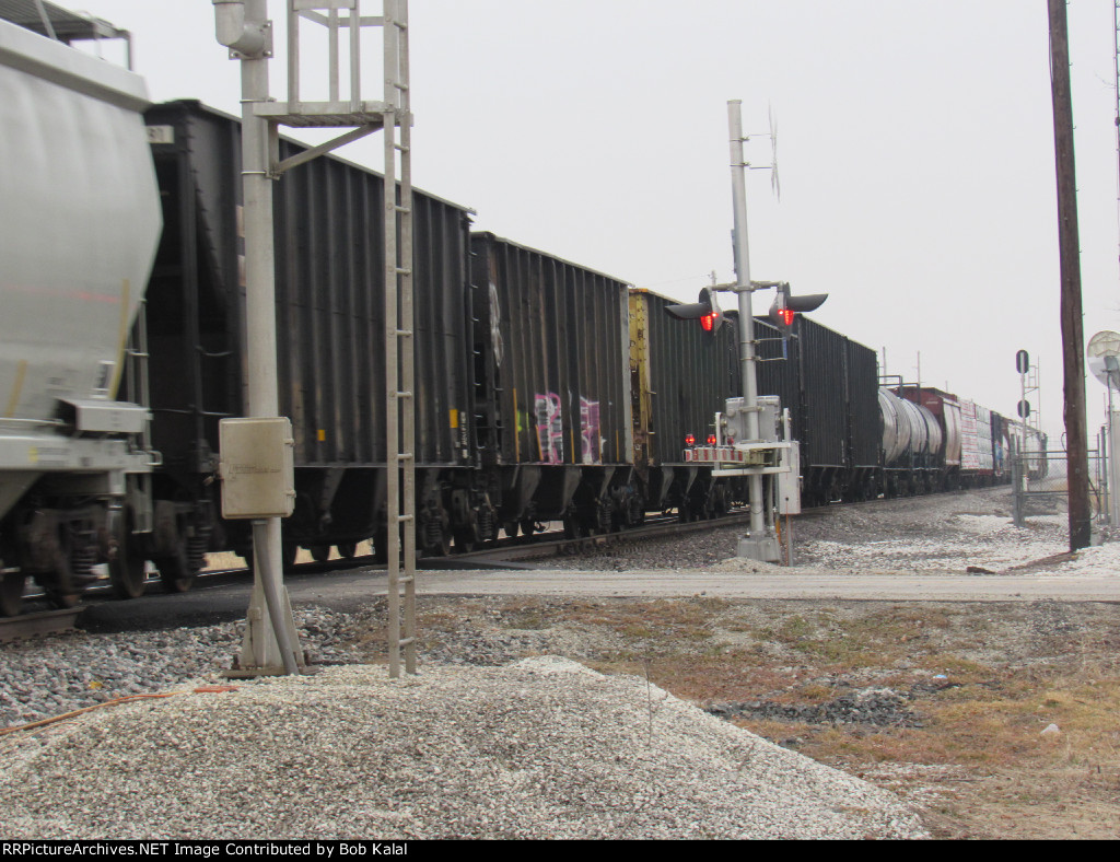 CSX 814 & CSX 711 crossing Main Street heading South