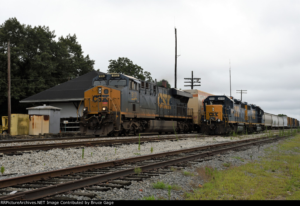 CSX 913
