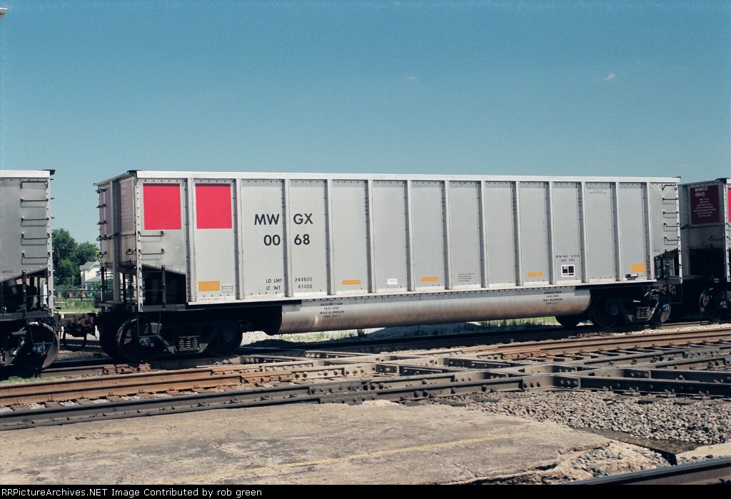 MWGX 68
