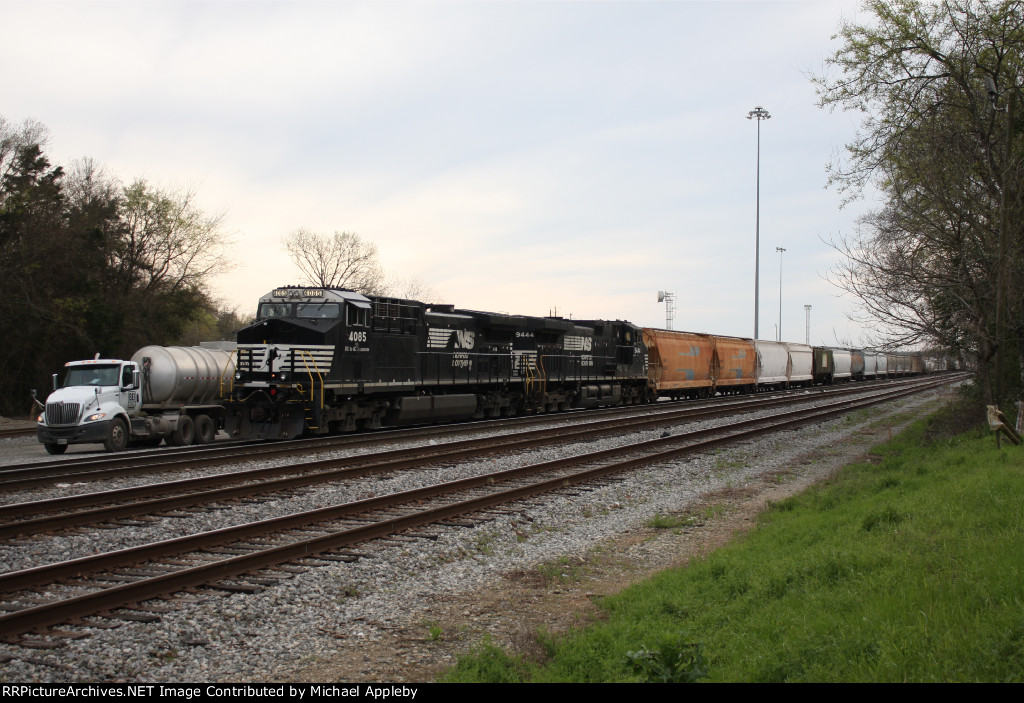 NS 4085 and 9444.