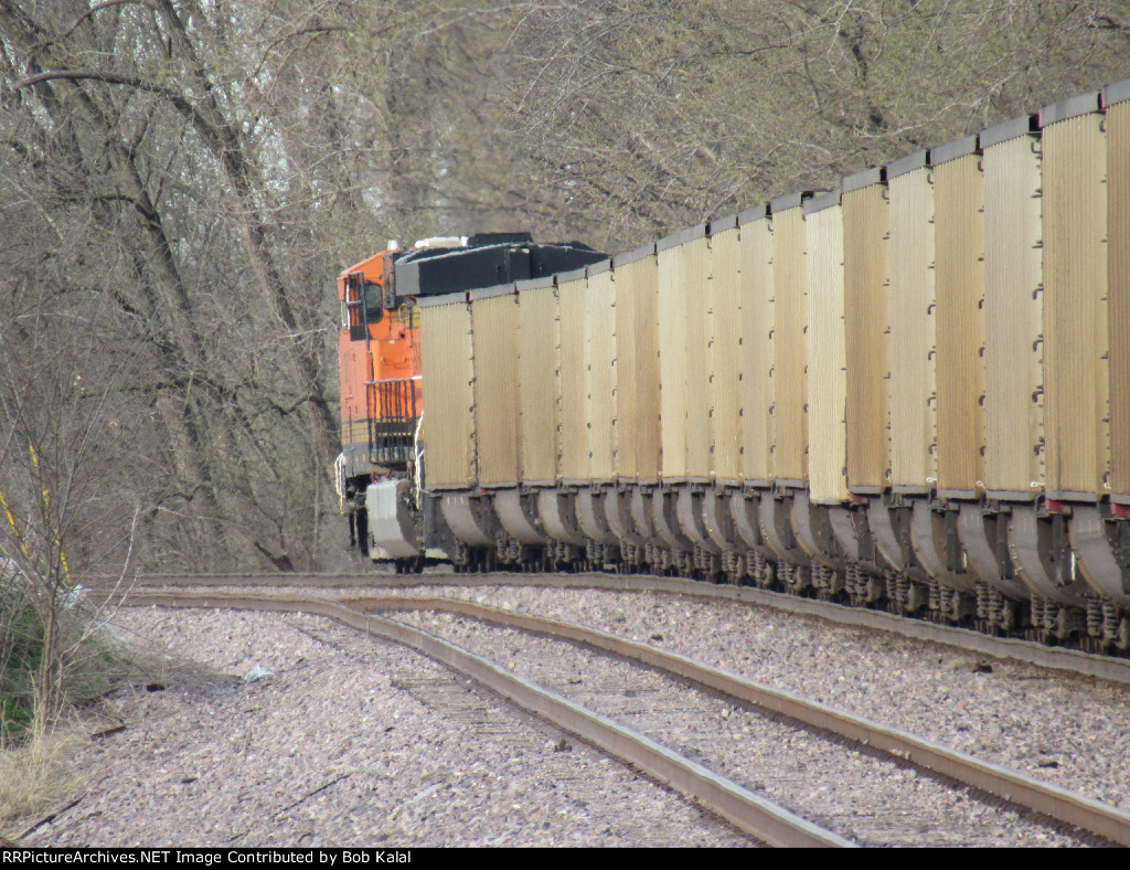 BNSF 8522 8472 heads South with BNSF 6217 bringing up the rear