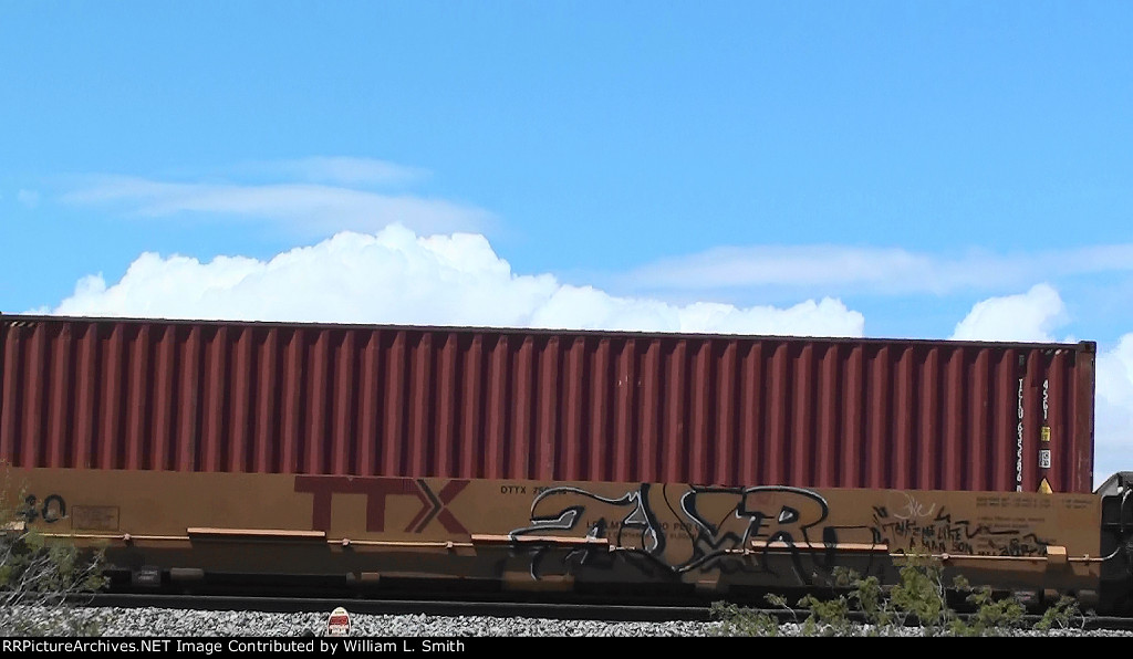 WB Intermodal Frts at Erie NV -55