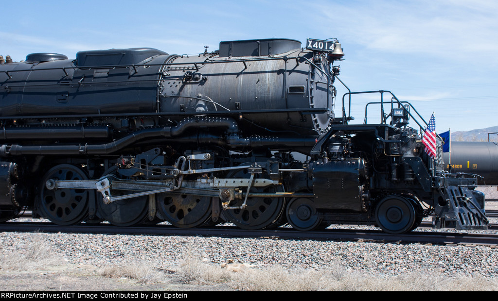 The front engine of 4014