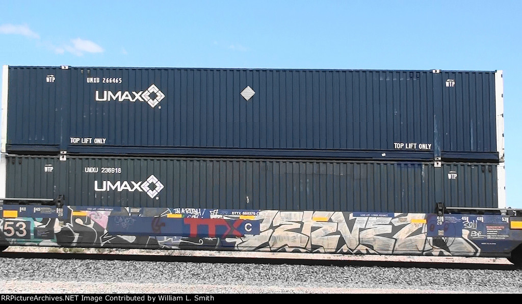 EB Intermodal Frts at Erie NV -90