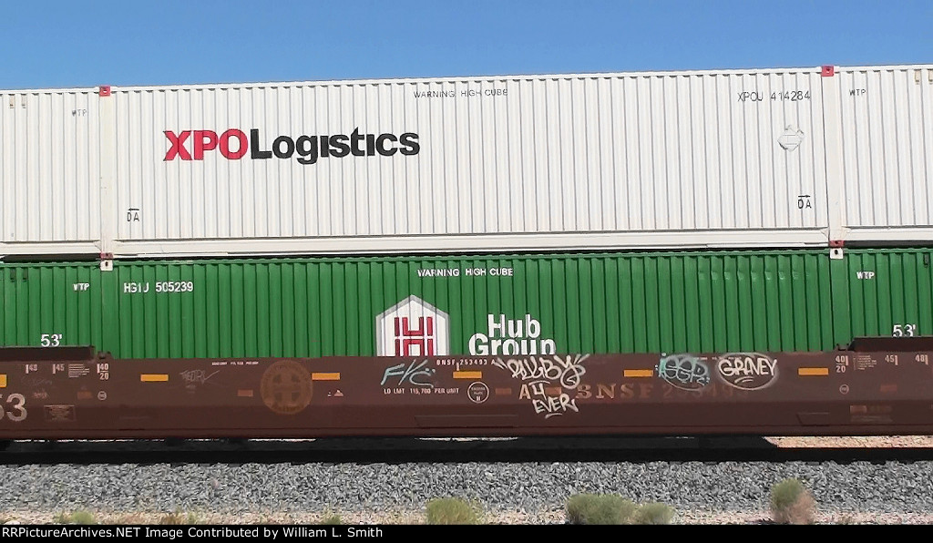 EB Intermodal Frts at Erie NV -95