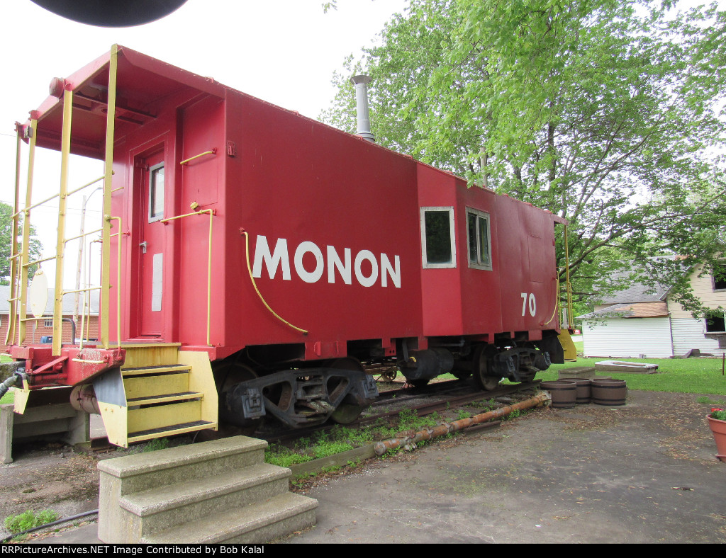 Chicago Attica & Southern  96 Monon 70 EX  Louisville & Nashville 6233 Caboose