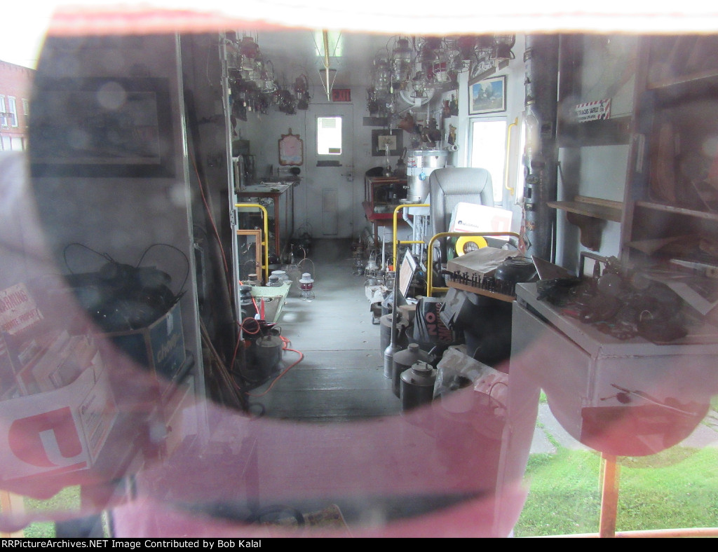 Chicago Attica & Southern 96 Monon 70 EX Louisville & Nashville 6233 Caboose