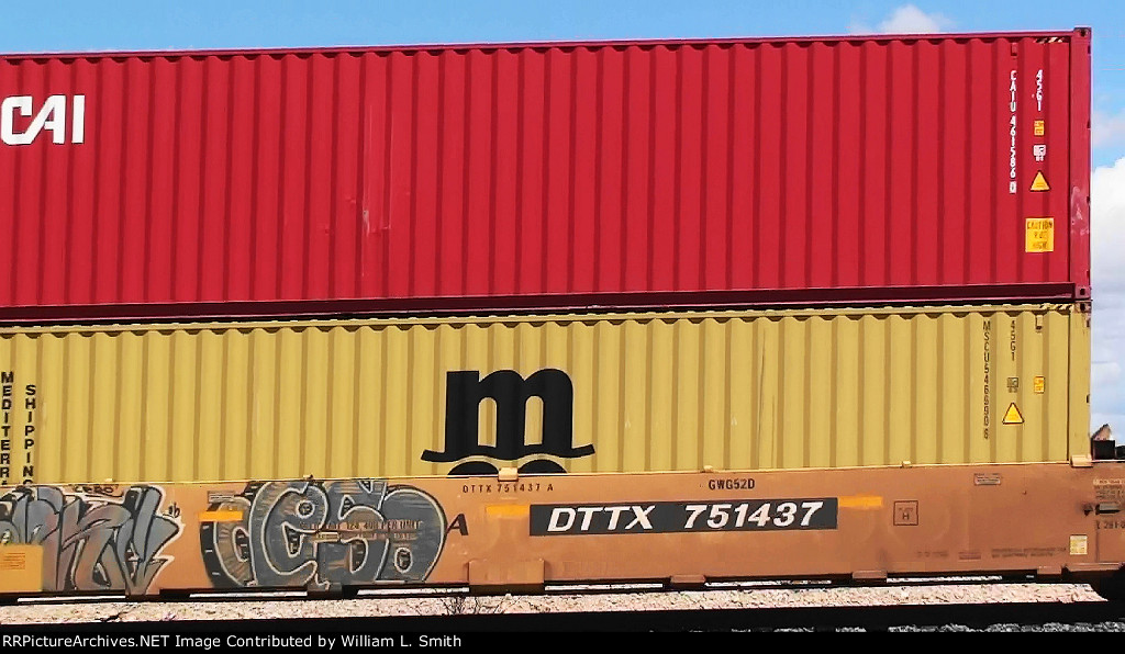 WB Intermodal Frts at Erie NV -81