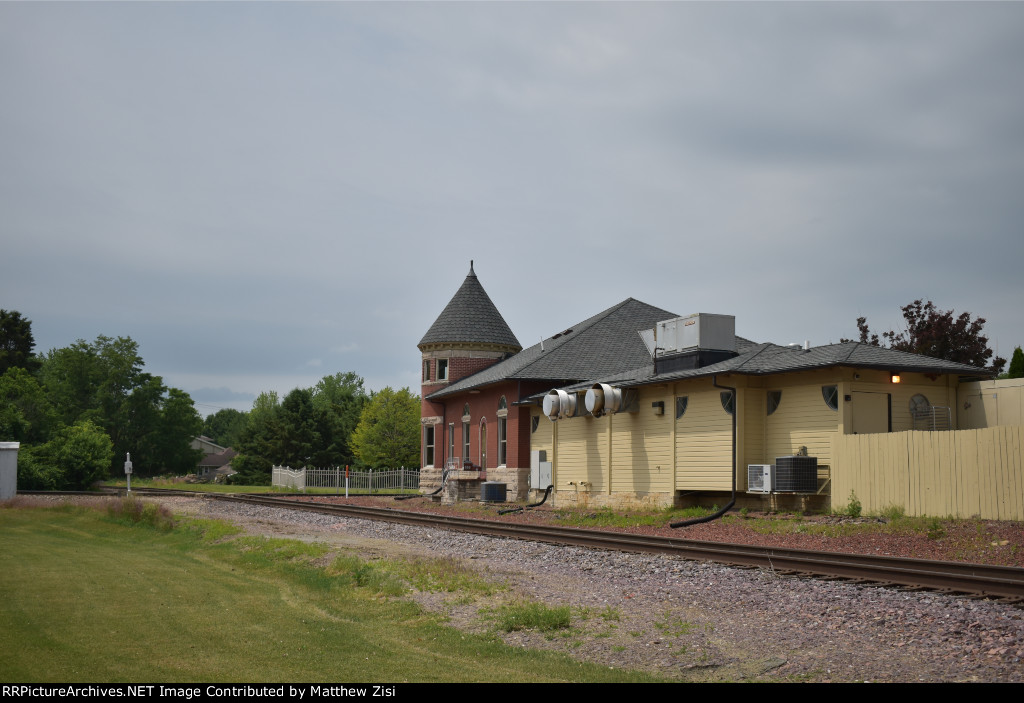 Grinnell Depot
