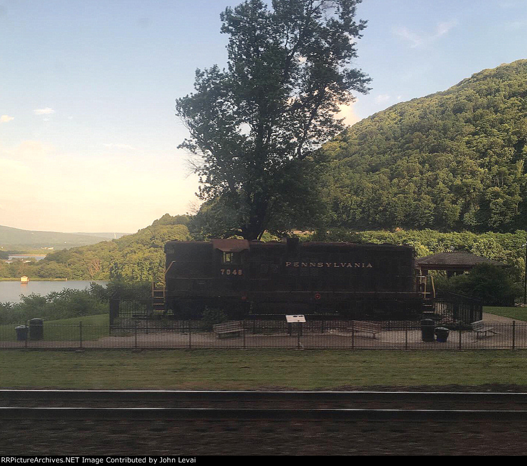 Passing over Horseshoe Curve