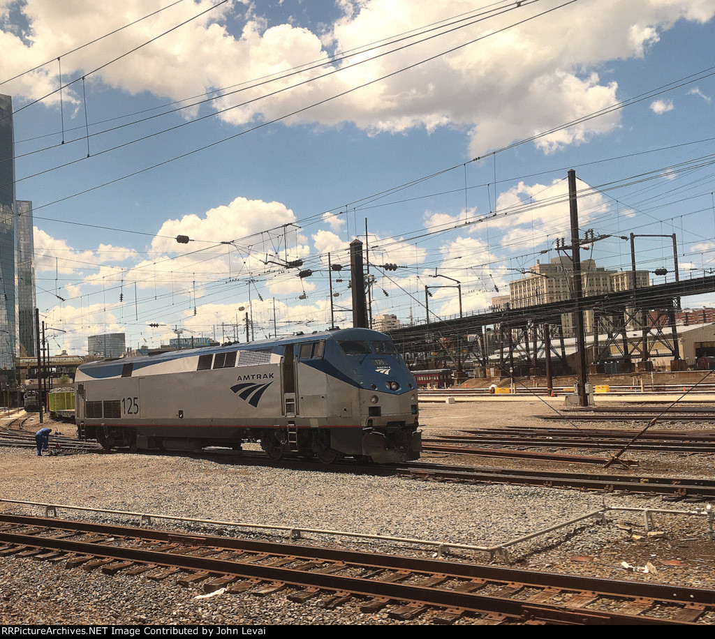 Amtrak P42 # 125