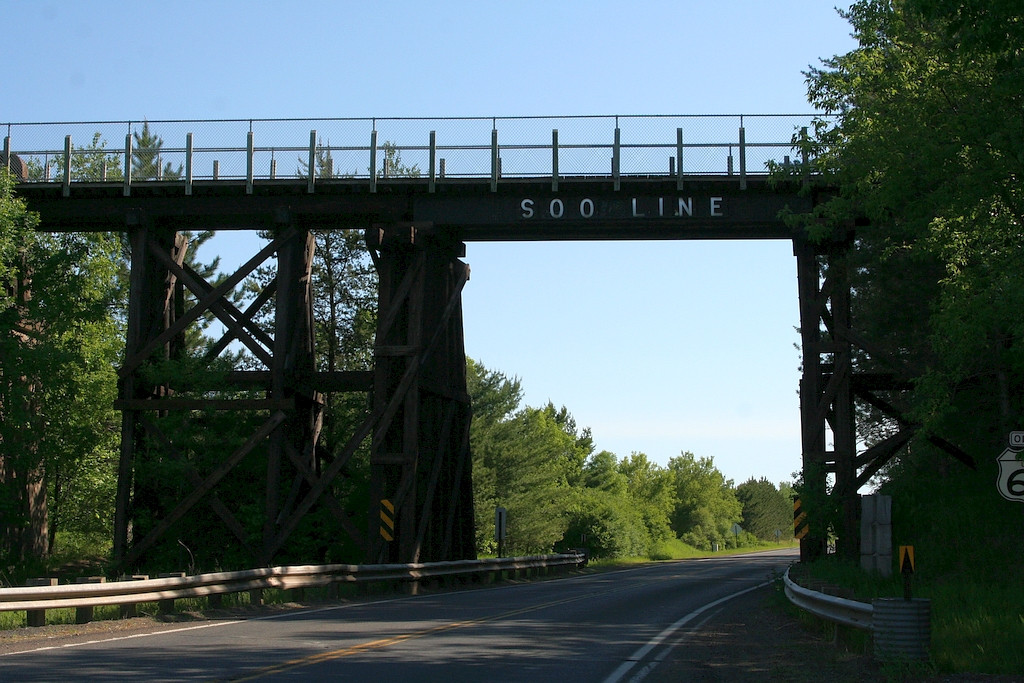 SOO bridge over NP track