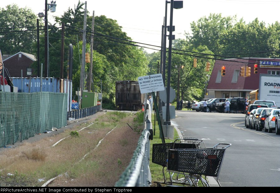 Slowly approaching Essex st. crossing.  