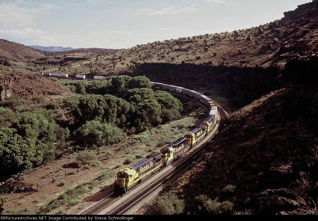 Westbound in Crozier Canyon