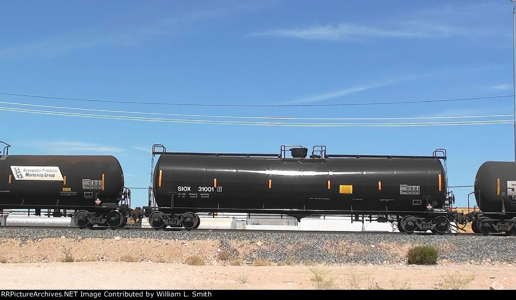 EB Manifest Frt at Arden Yard - Crew Change Point - 105