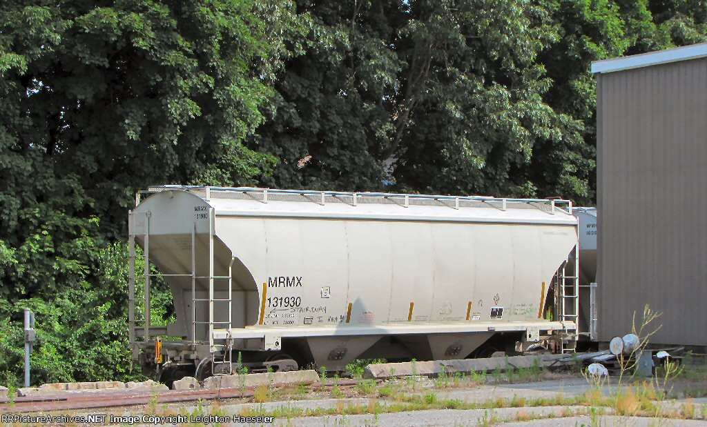 MRMX 131930 with an end of train device