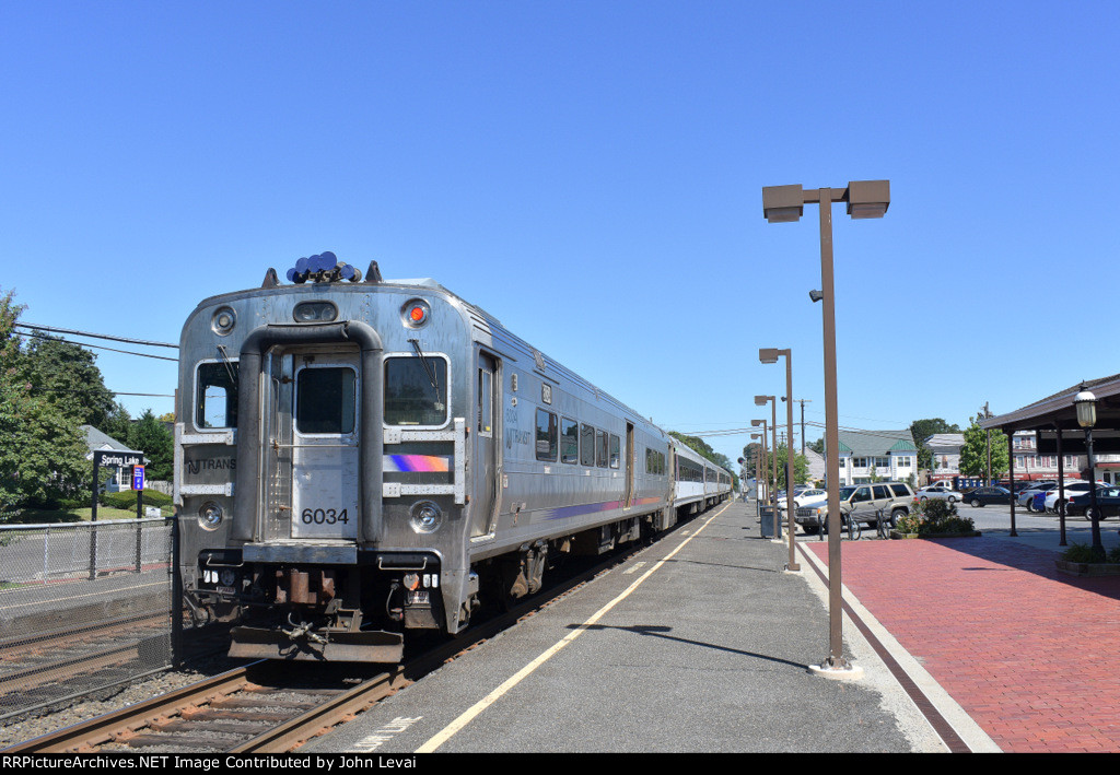 Comet V Cab on rear of Shuttle Train # 4732 at Spring Lake Station.
