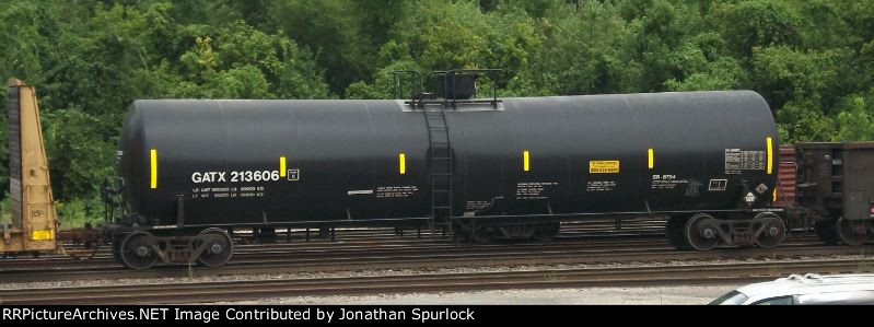 GATX 213606, side view