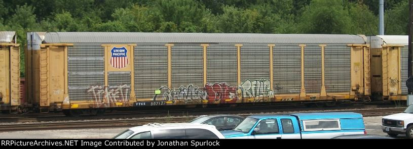 TTGX 997127 with a UP rack