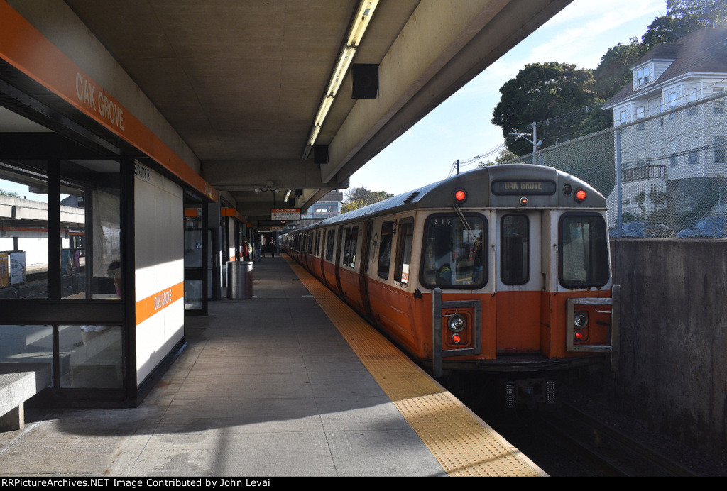 Orange Line at Oak Grove Station