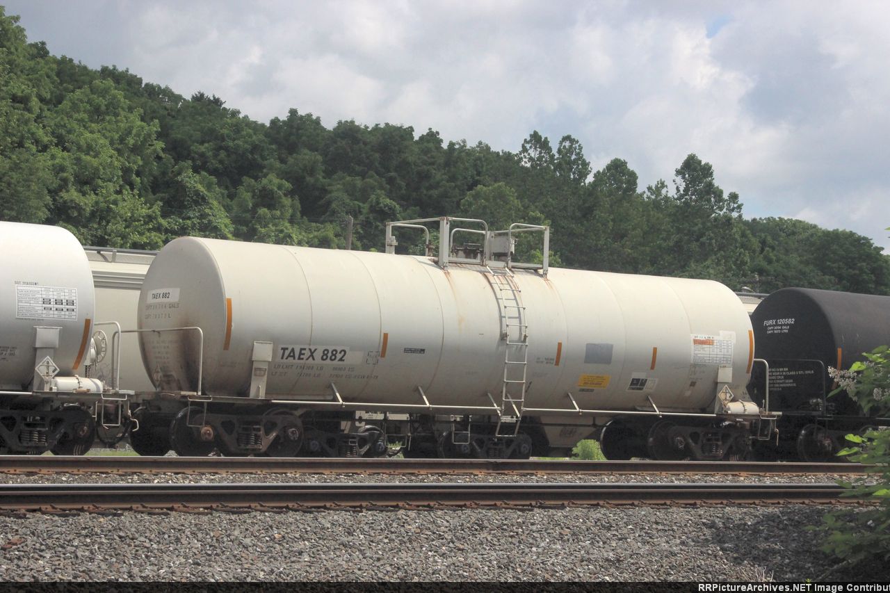 TAEX 882