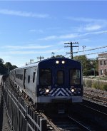 Northbound MNR M7 Set at Irvington Station