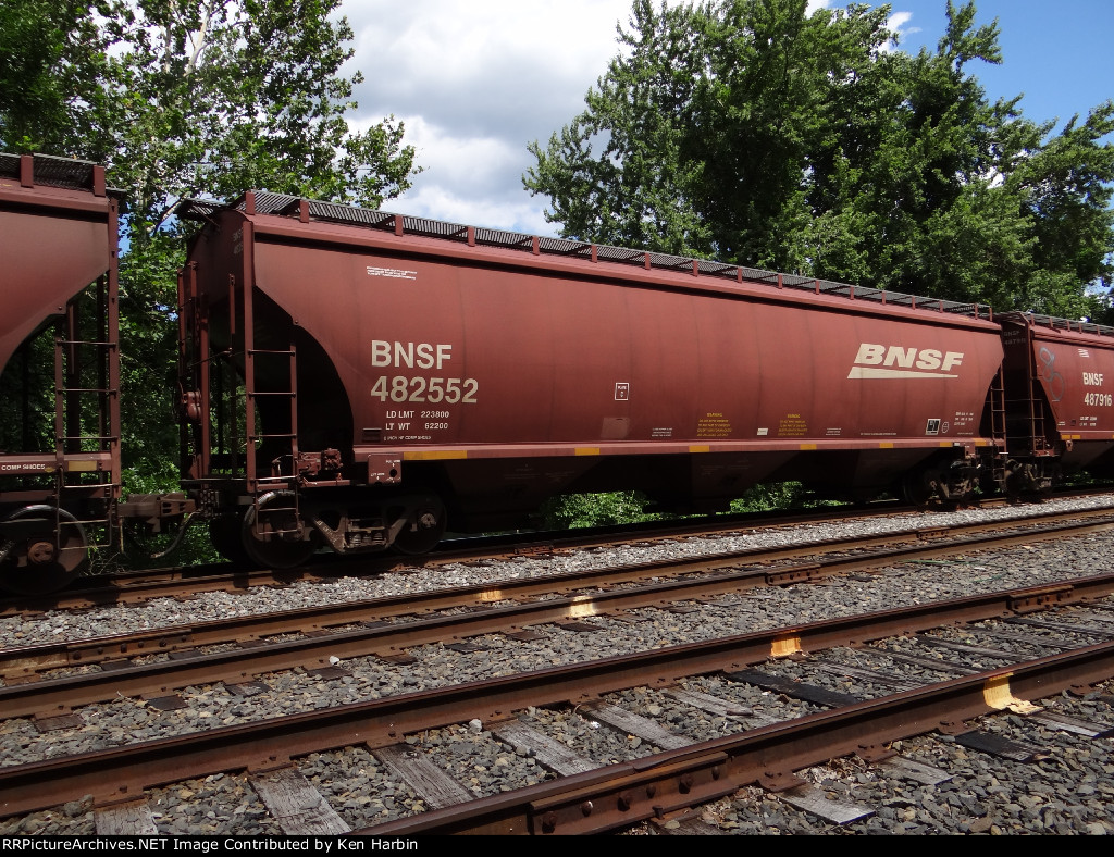 BNSF 482552