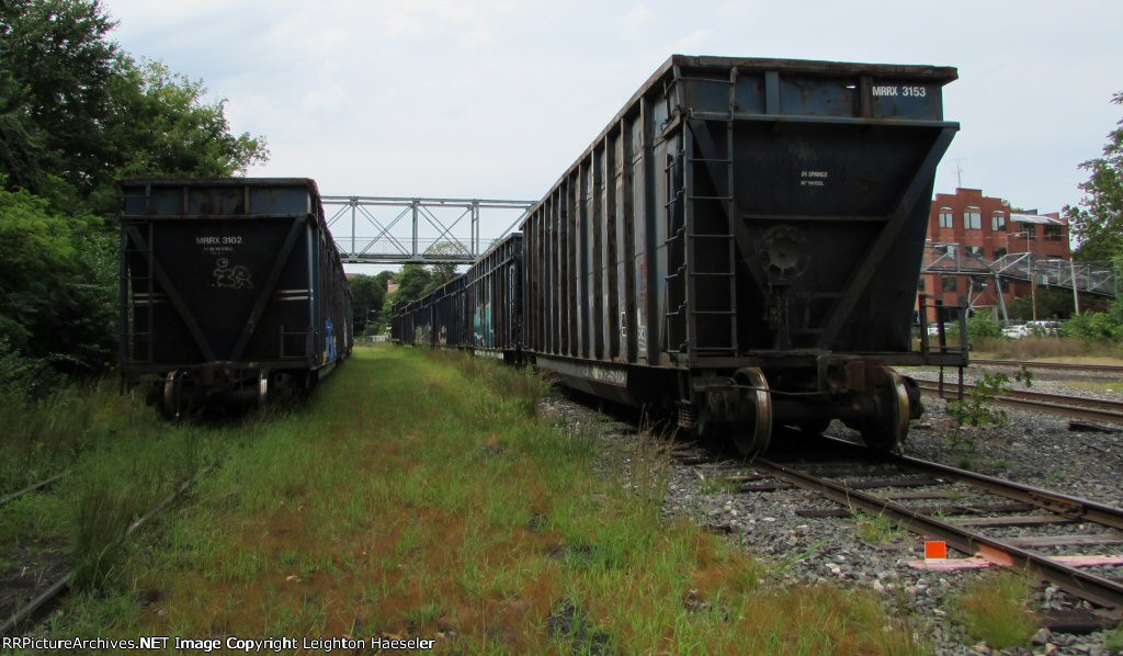 MRRX 3102 (ex-HLMX 147000, ex-CCTX 1000) and MRRX 3153