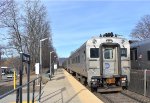MNR Comet V Cab leading an eastbound into Mahwah Station