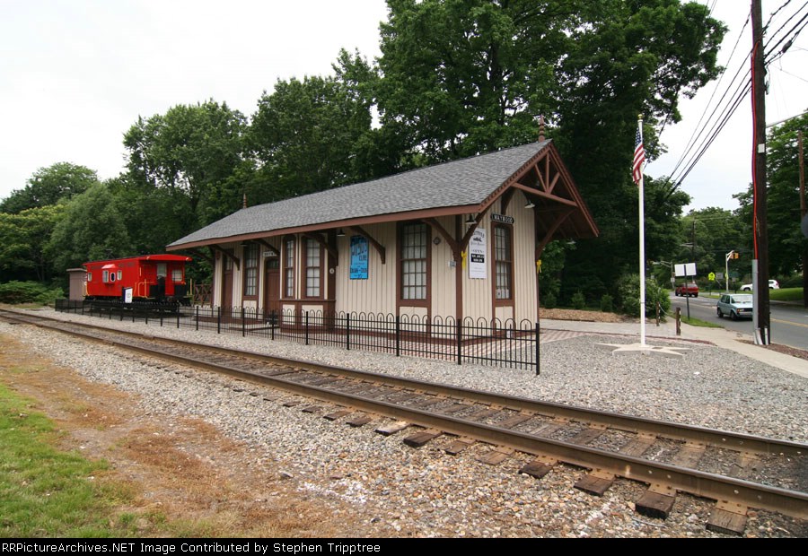 NYSW Historical Maywood station