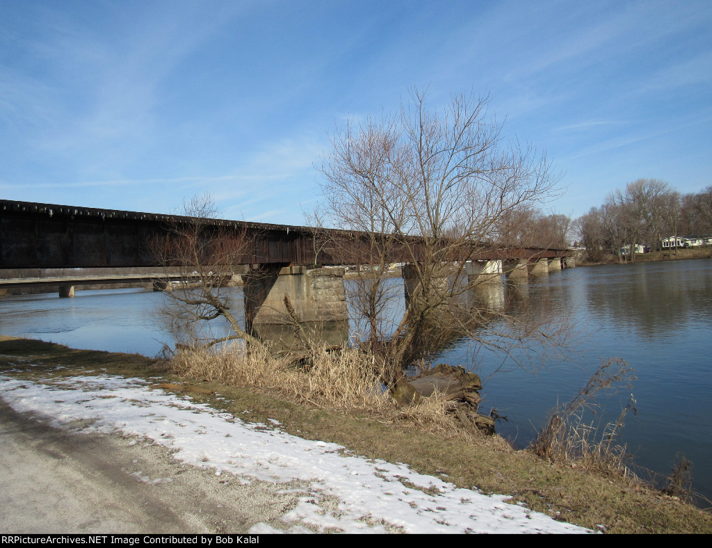 Aroma Park Il. KBS Bridge