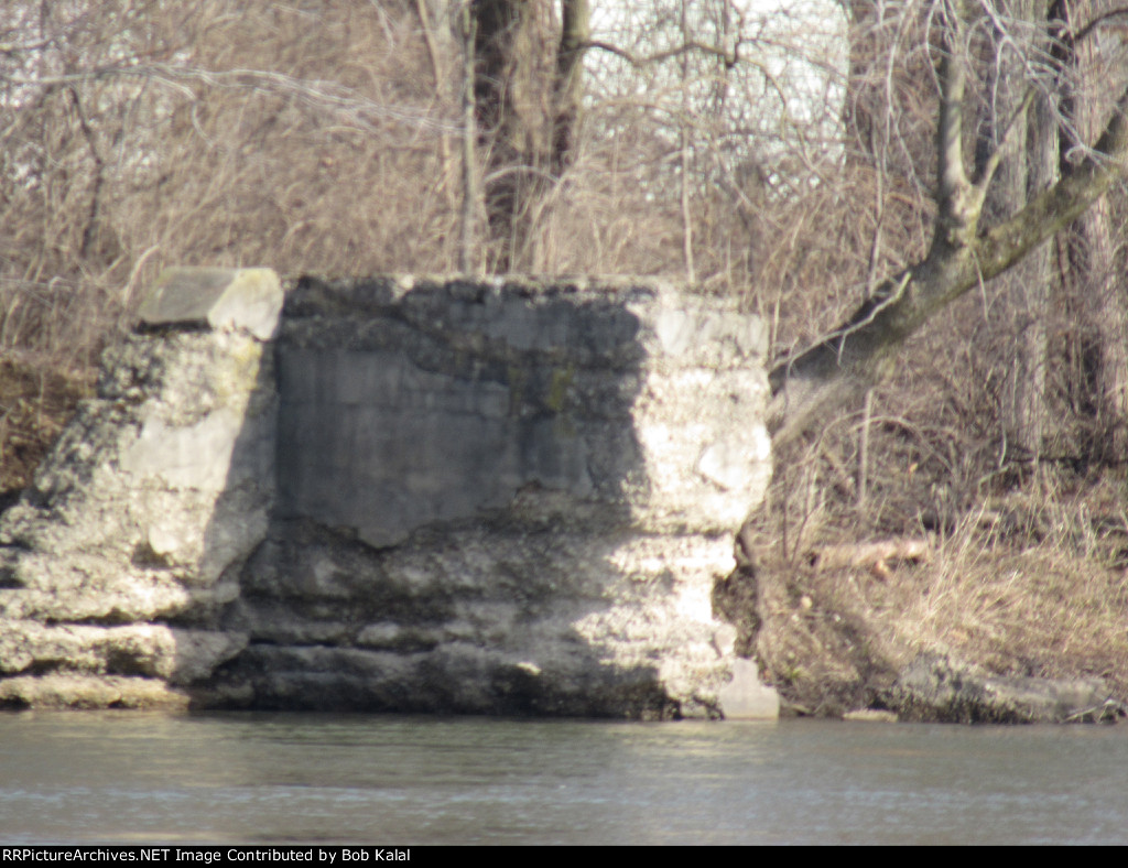 Aroma Park Il. Old Dam Abutment
