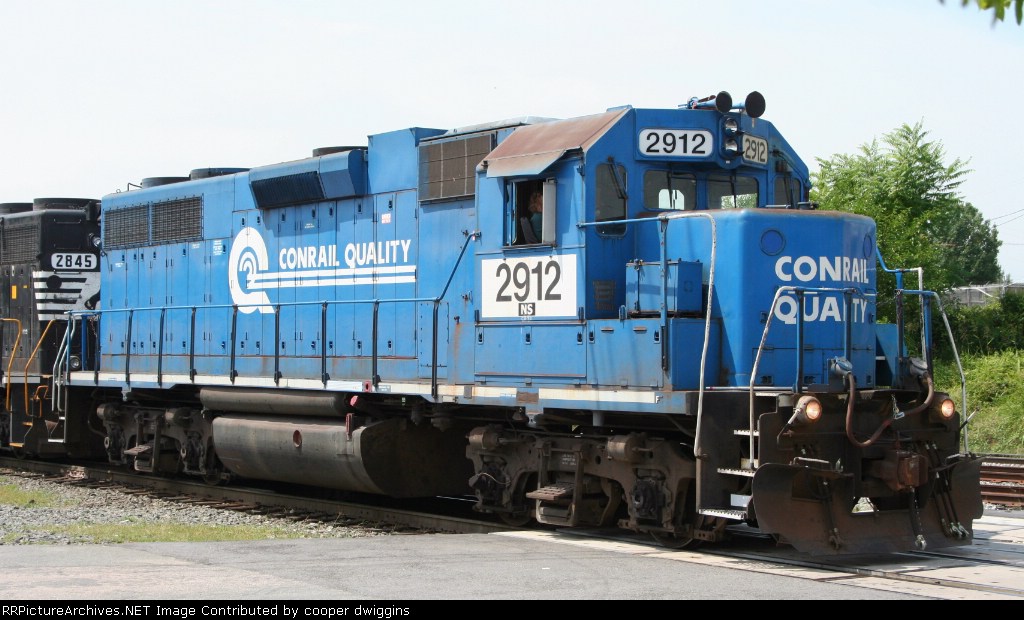 2912 leads 92Q into Raleigh