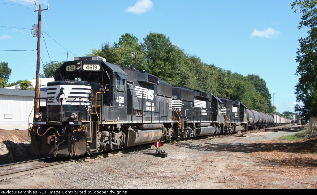 4619 leads 7104 and 7120 on 349