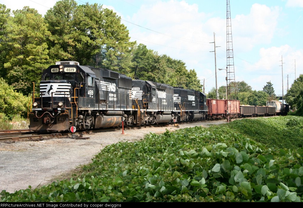 "349 clear Edgeton" rewinding back to the old days. Recently if 349 is really early, they will back 349 thru the yard and across Edgeton to clear room for 350 to come in