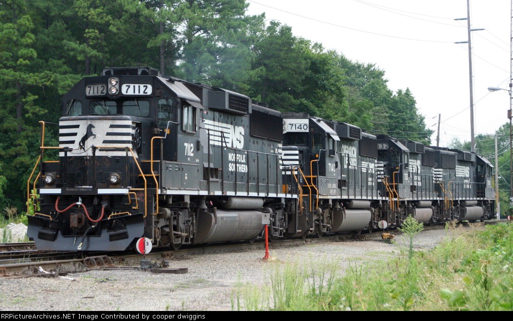 7112 has a new plow and numberboard