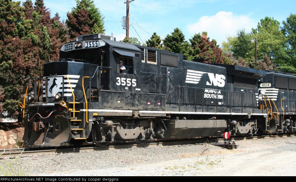 3555 leads the 7am yard job