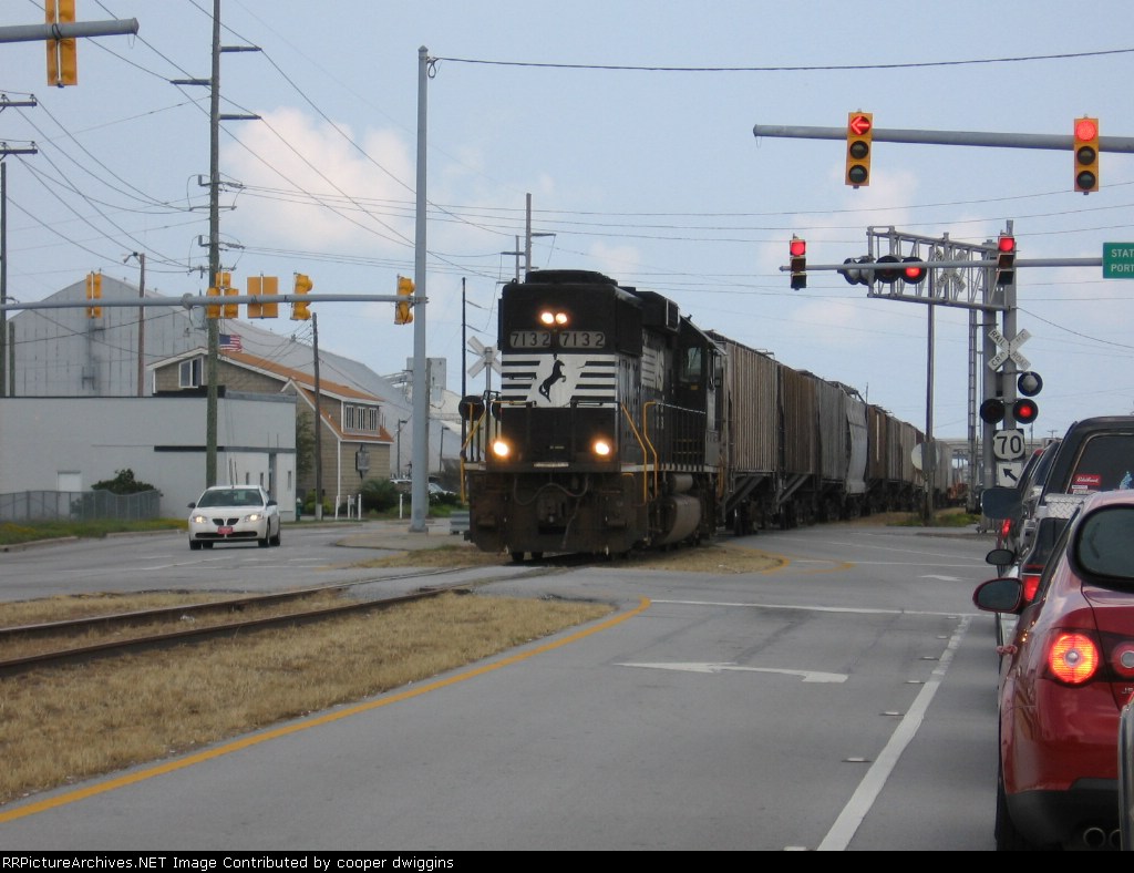 7132 starts out of the ports and begins street running