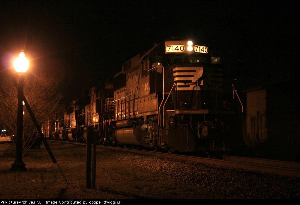 7140 leads 3 GP60s and a GP38-2 on 350 .6 sec exposure