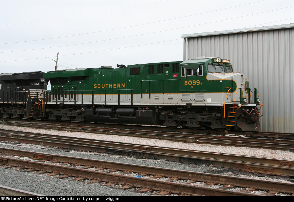 8099 on the cab track at Glenwood
