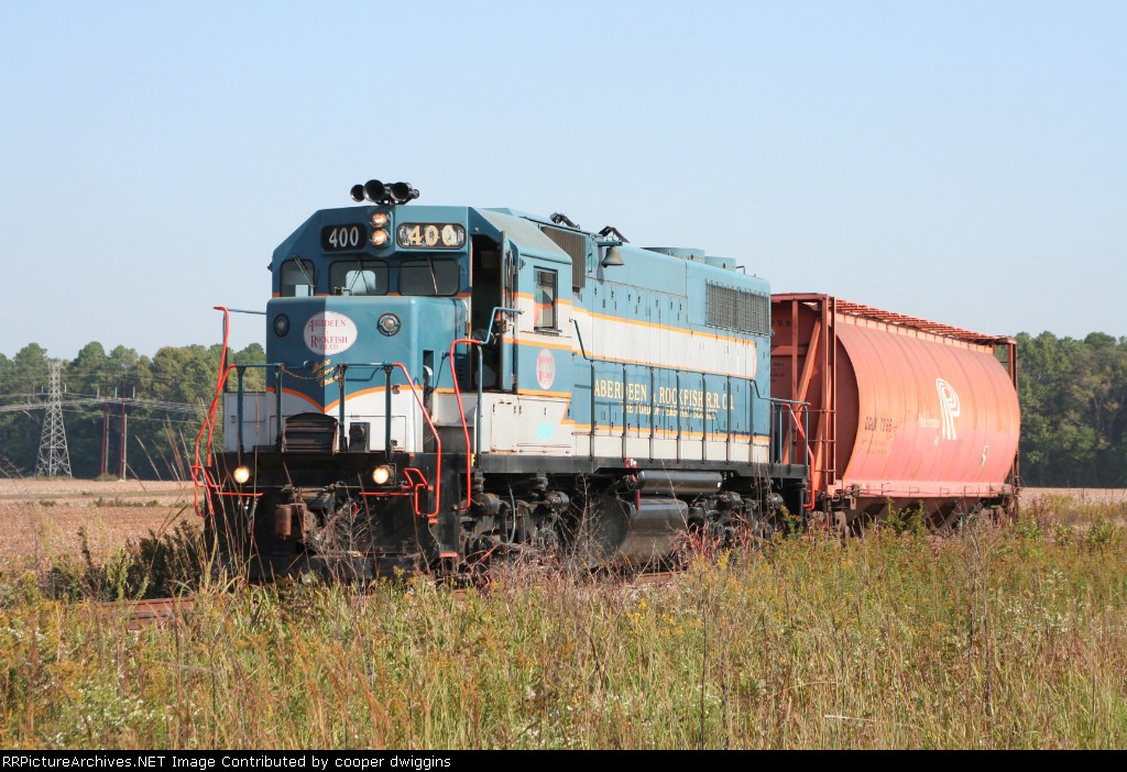 Aberdeen & Rockfish scampers by the Hoke County Industrial site, soon to be home to an ethanol plant with a 15,000 ft ballion track