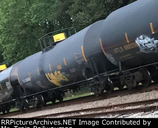 Black and Yellow Tank Car Rake