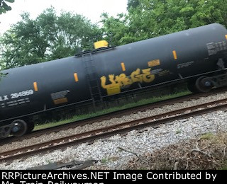 63FT Black and Yellow Tank Car