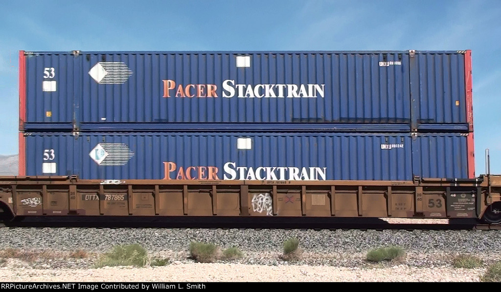 EB Intermodal Frt at Erie NV -121