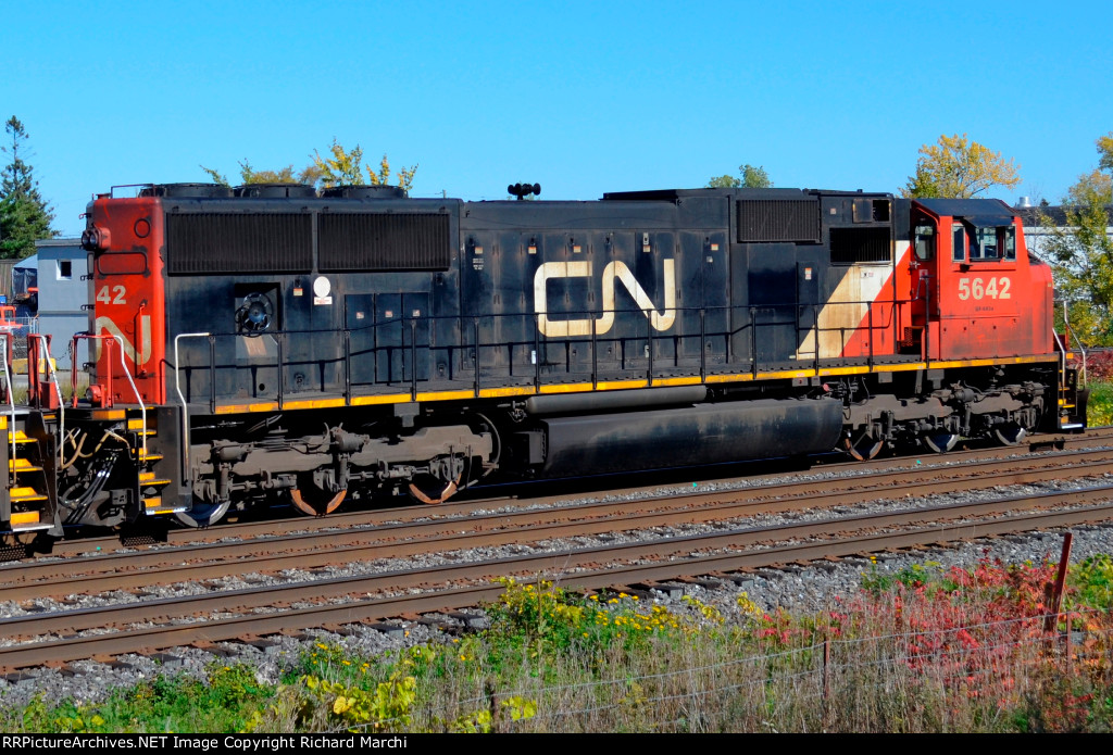 CN 5642