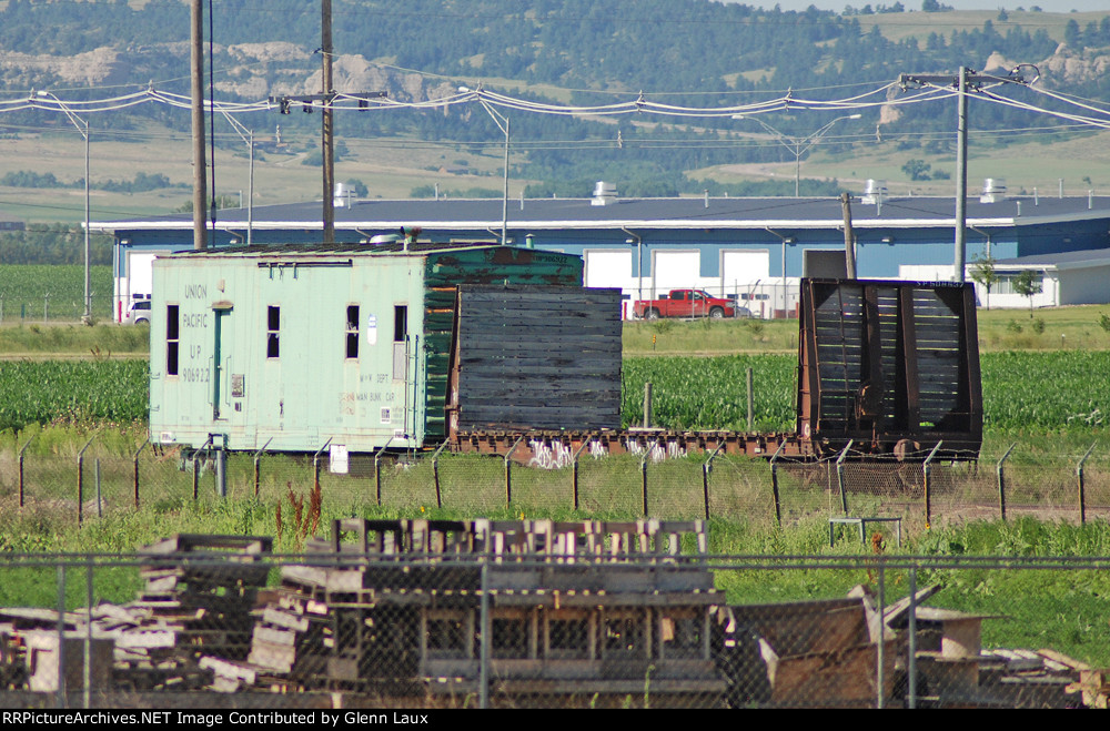 UP 906922 & SP 808837