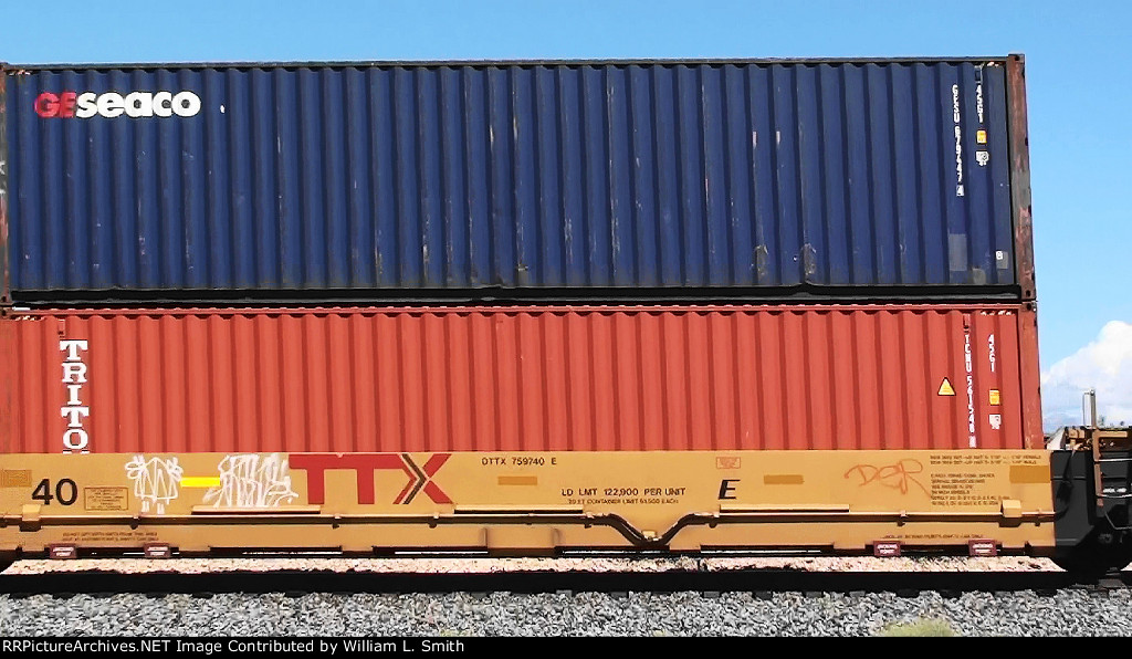 EB Manifest Frt at Erie NV -65